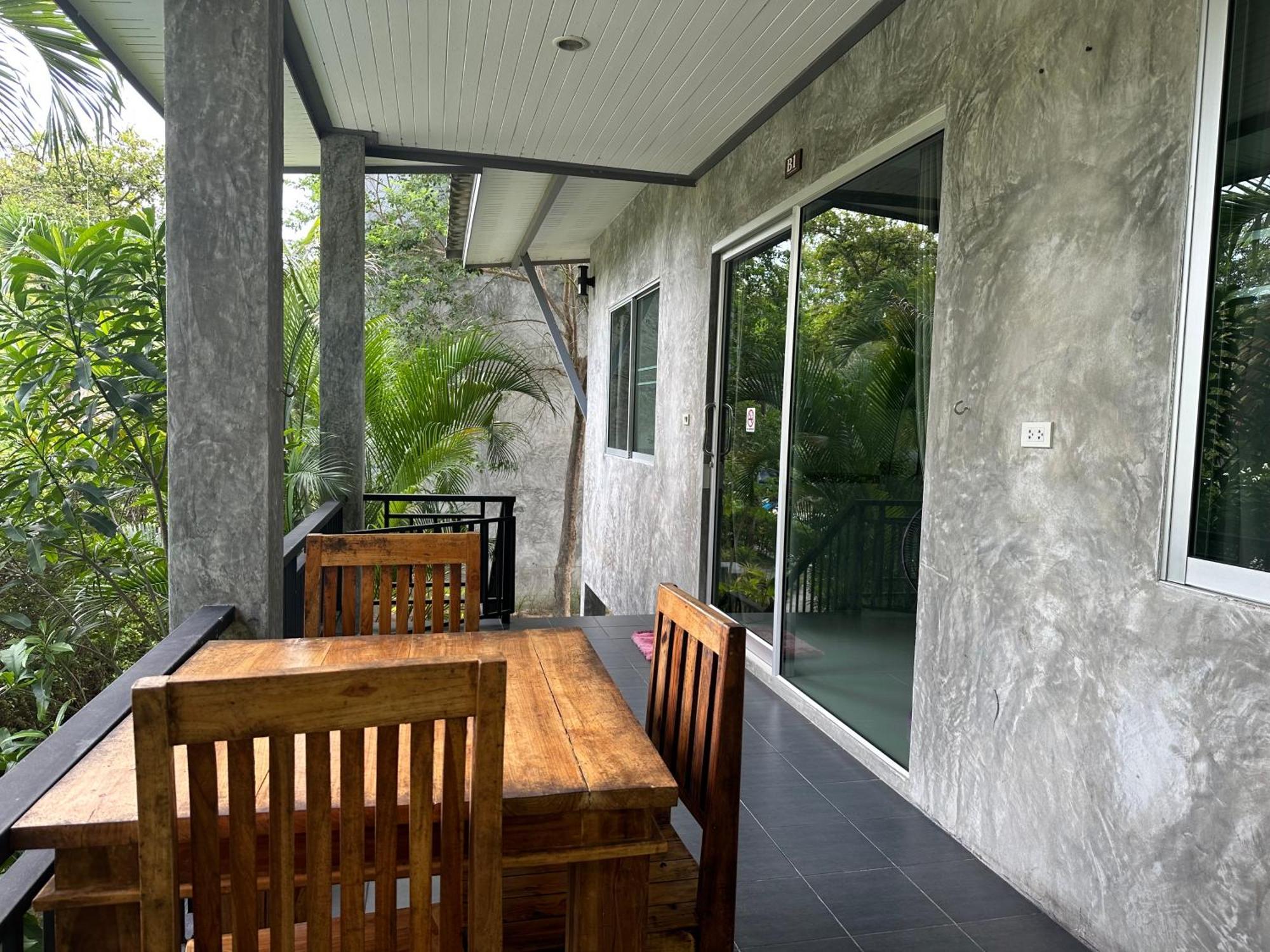 The Zohan Resort & Travel Agency Wok Tum Экстерьер фото