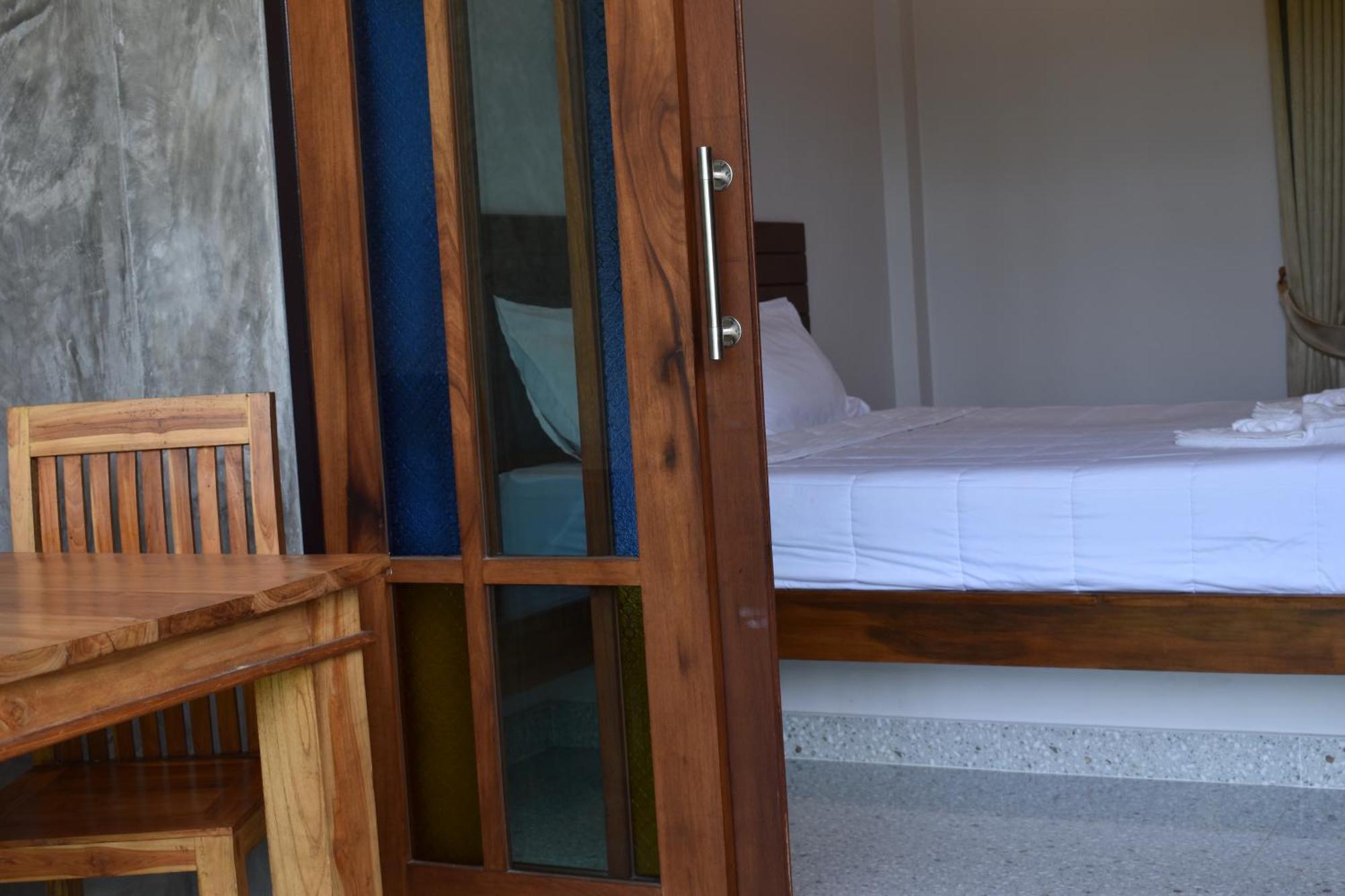 The Zohan Resort & Travel Agency Wok Tum Экстерьер фото